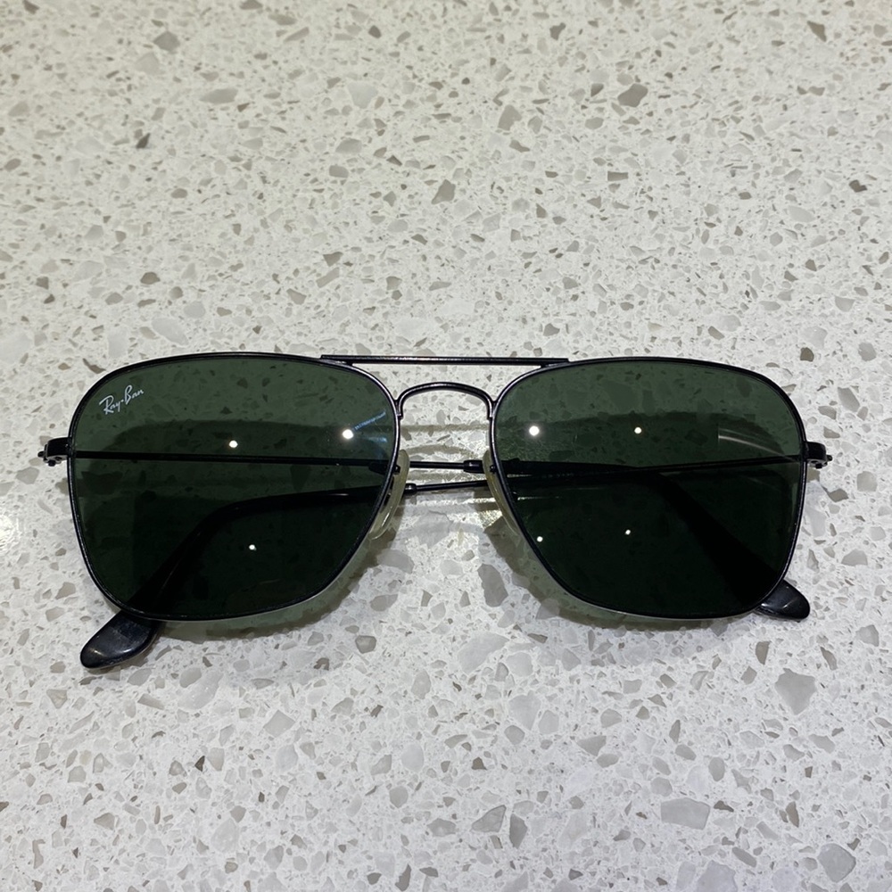 Mens Ray Ban “Caravan” Aviator Sunglasses - Black